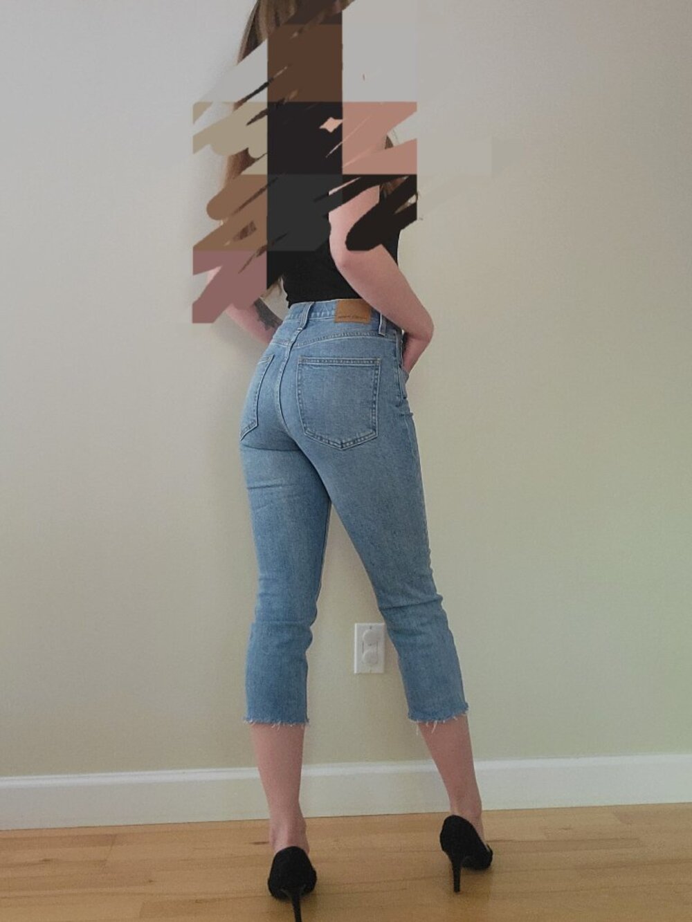 Aritzia Denim Forum Yoko High Rise Slim